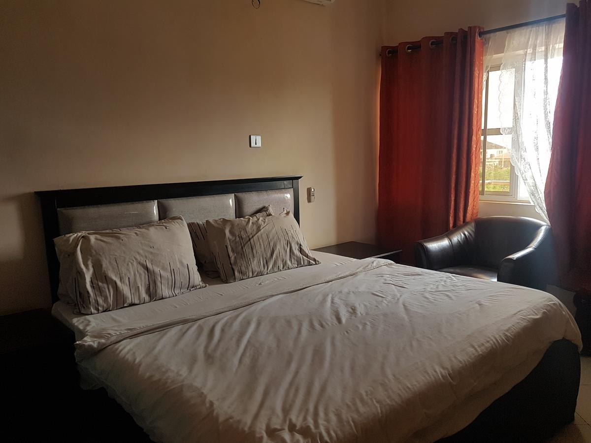 Grand Bank Link Hotel Otta Buitenkant foto