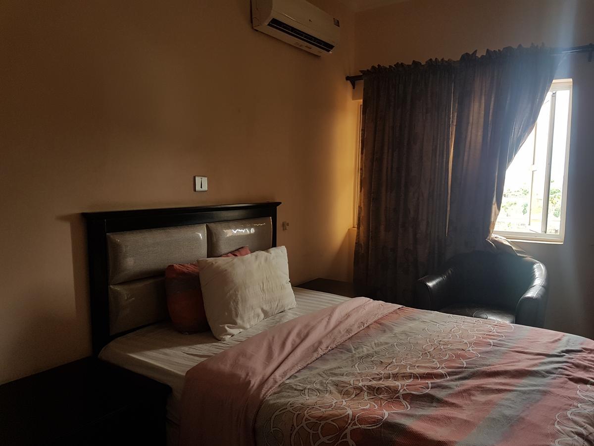 Grand Bank Link Hotel Otta Buitenkant foto