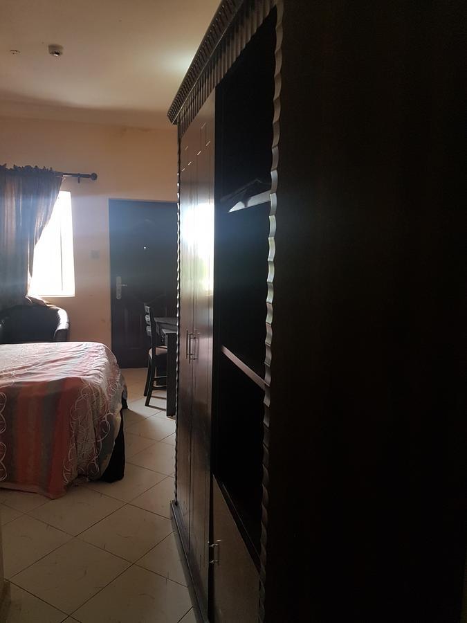 Grand Bank Link Hotel Otta Buitenkant foto
