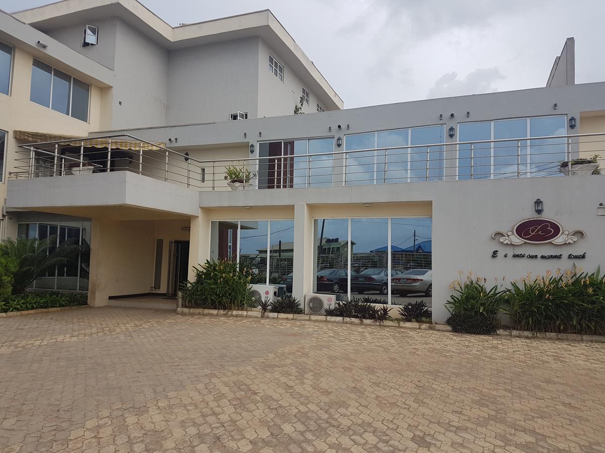 Grand Bank Link Hotel Otta Buitenkant foto